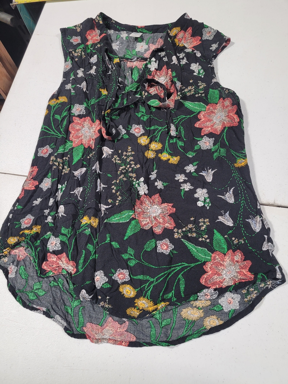 Old Navy Black Floral Ruffle Cap-Sleeve Top